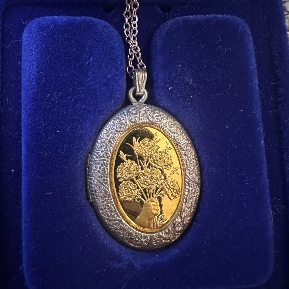 Vintage 1978 Franklin Mint 24k Gold and Silver Floral Locket Necklace